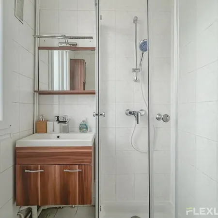 Flexliving - - Sophie Germain Vakantiehuis